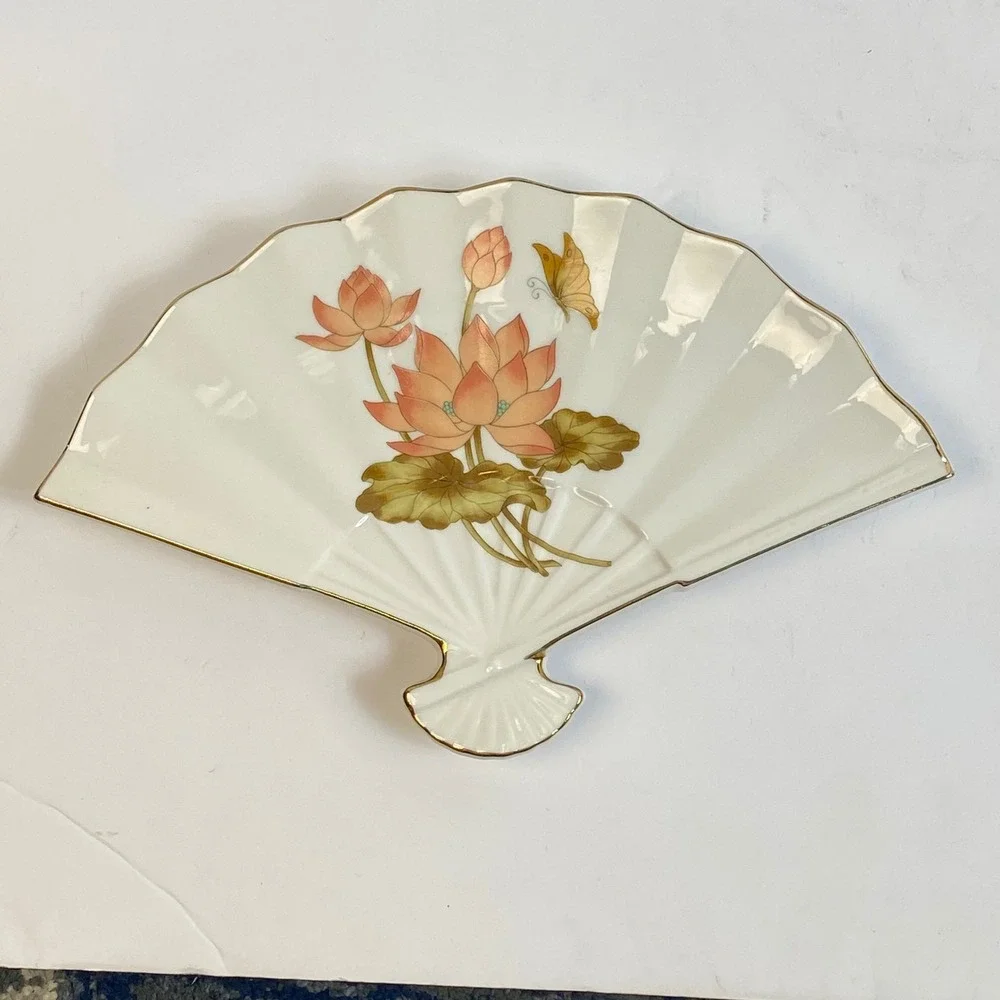 Japan Bijutsu Toki Fan Shaped Porcelain Trinket Dish White Pink Lotus Gold Rim